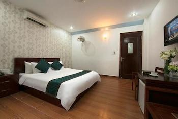 Deluxe, Single, Double Bed