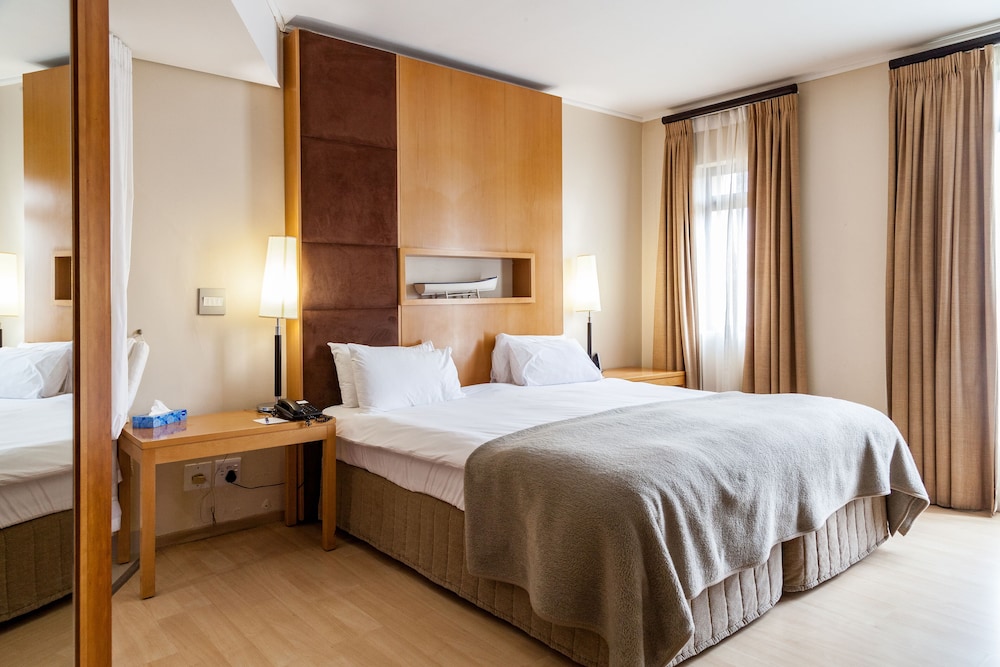 Cape Town City Accommodation the Island Club 15/69