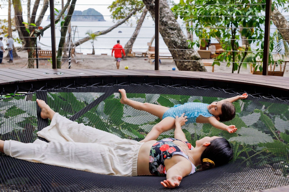 Arenas del Mar Beachfront & Rainforest Resort 39/75