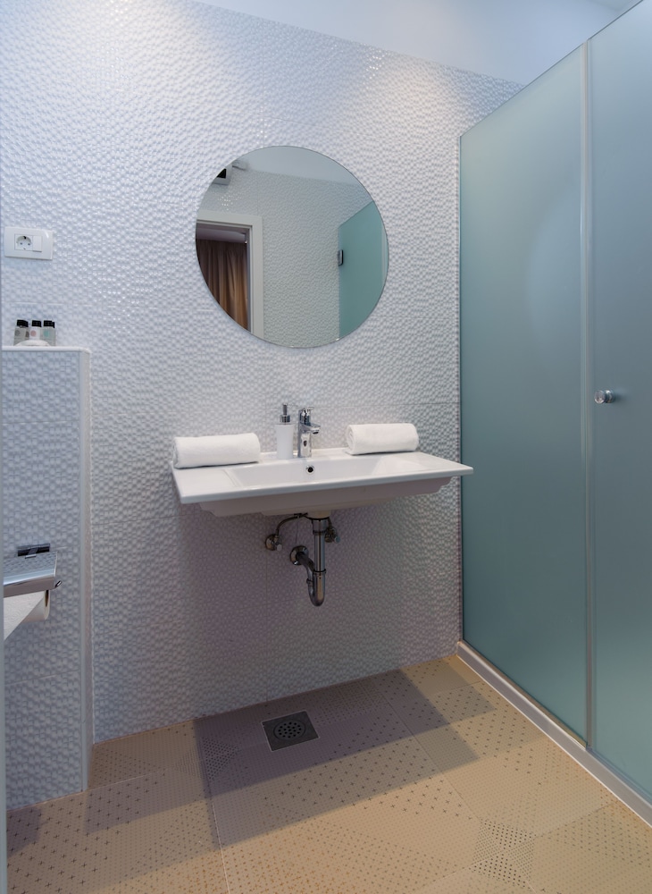 Boban Luxury Suites 77/80