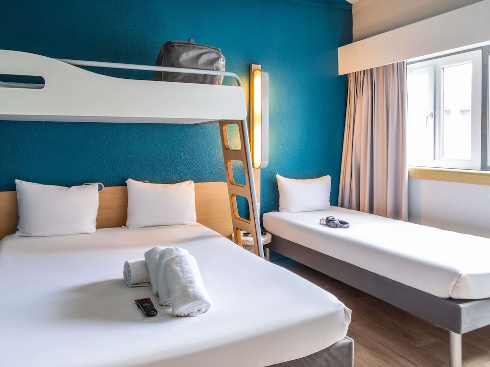 IBIS BUDGET PARIS PORTE DE PANTIN 25/64