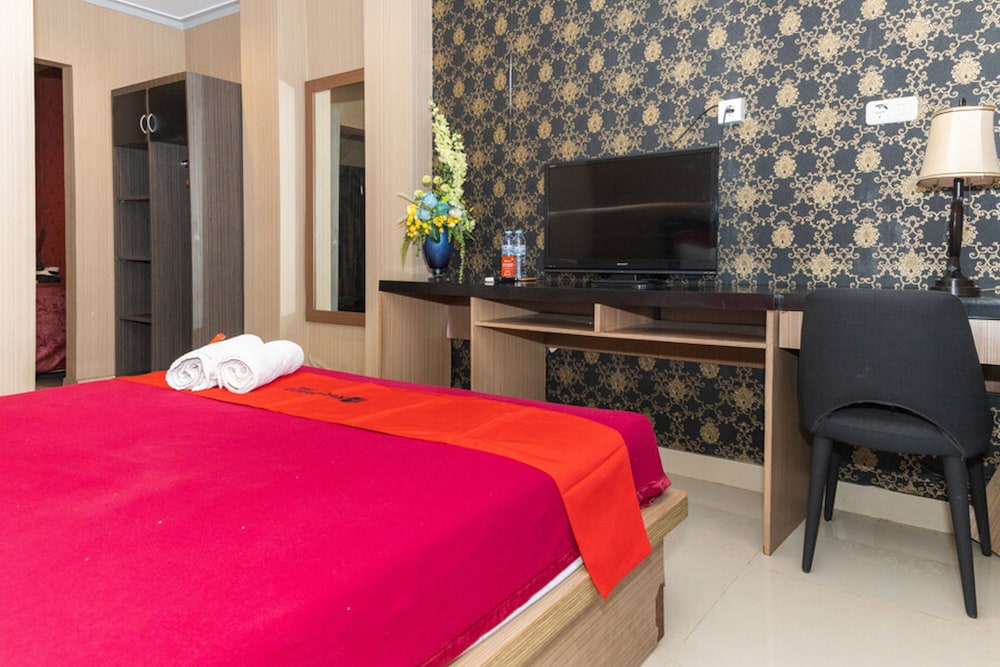 RedDoorz Plus @ Paal 2 Manado (RedDoorz - Elfah Hotel) 21/41
