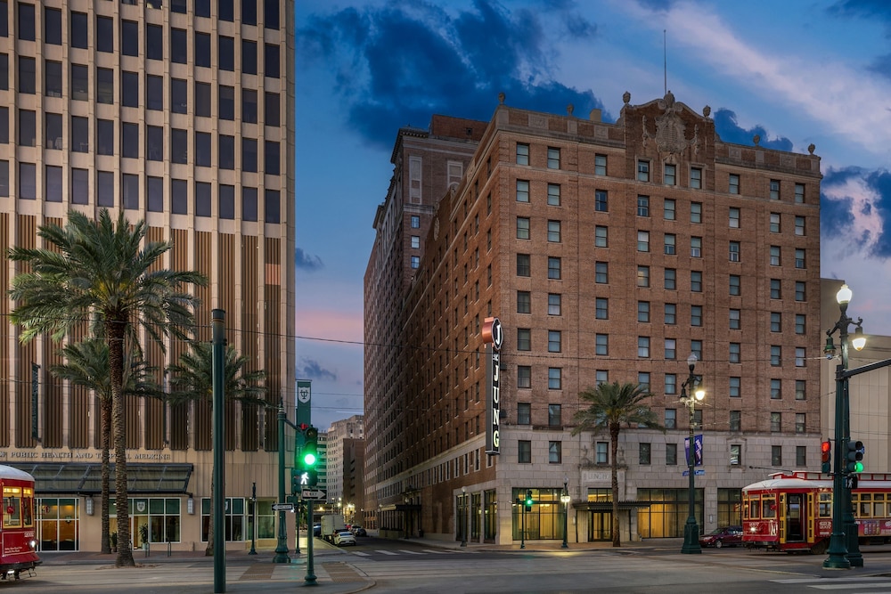 The Jung Hotel And Residences 62/64