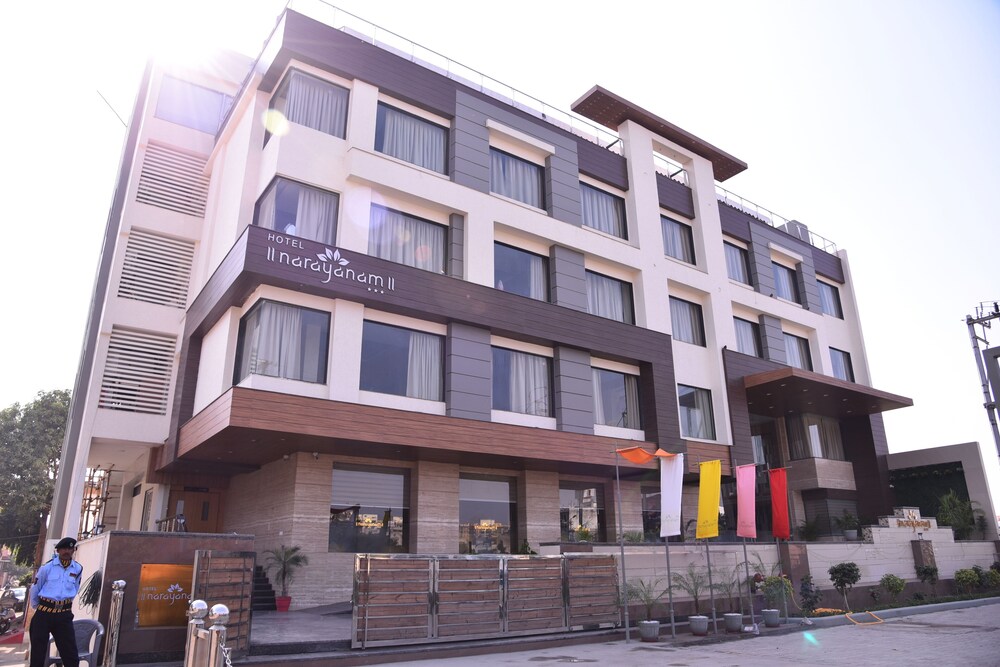 Hotel Narayanam 17/50