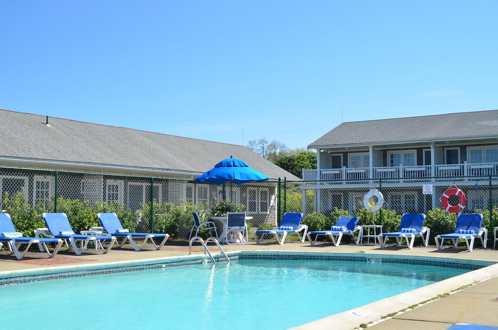 The Beachside At Nantucket 35/60