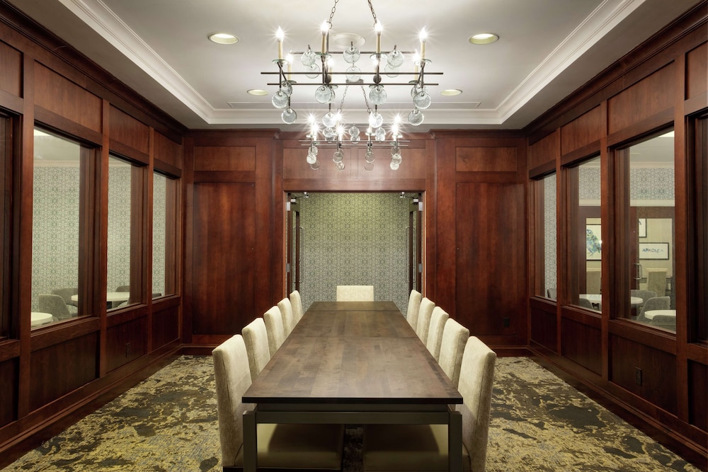 DoubleTree by Hilton Columbia South Carolina 35/43