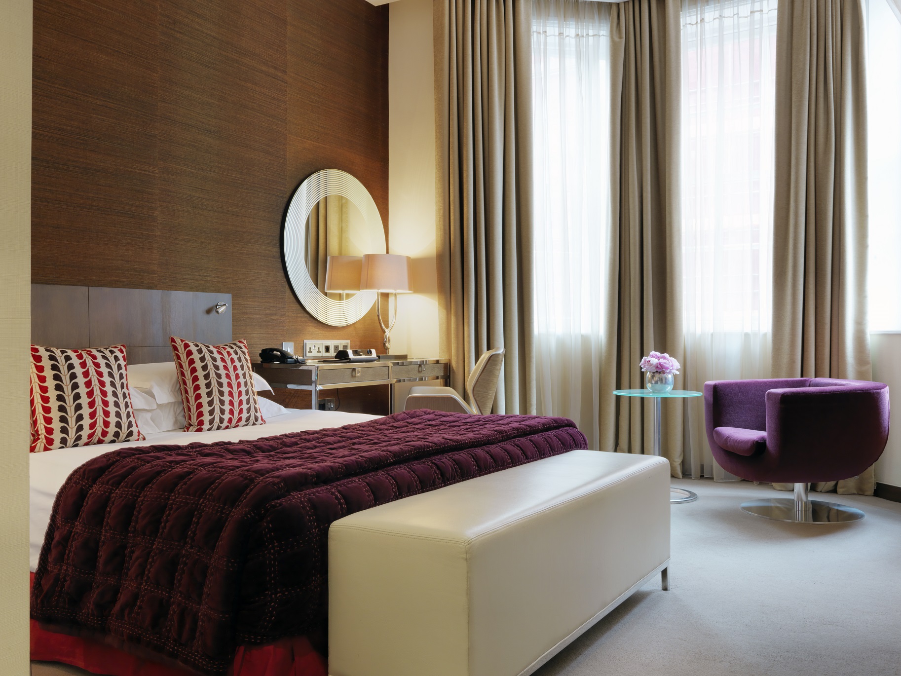 Deluxe, Double Bed