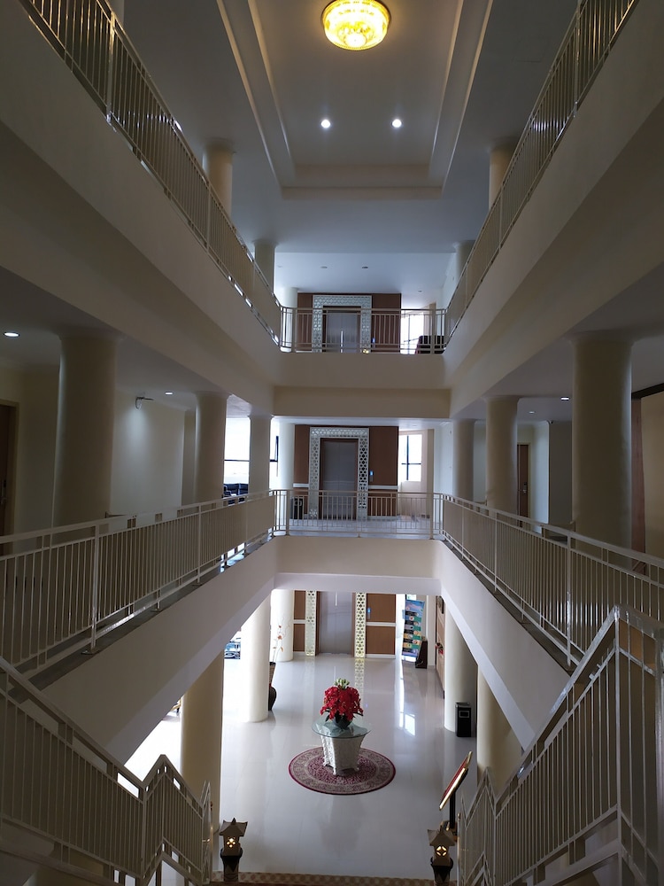 Hotel Rangkayo Basa Padang Panjang 5/36