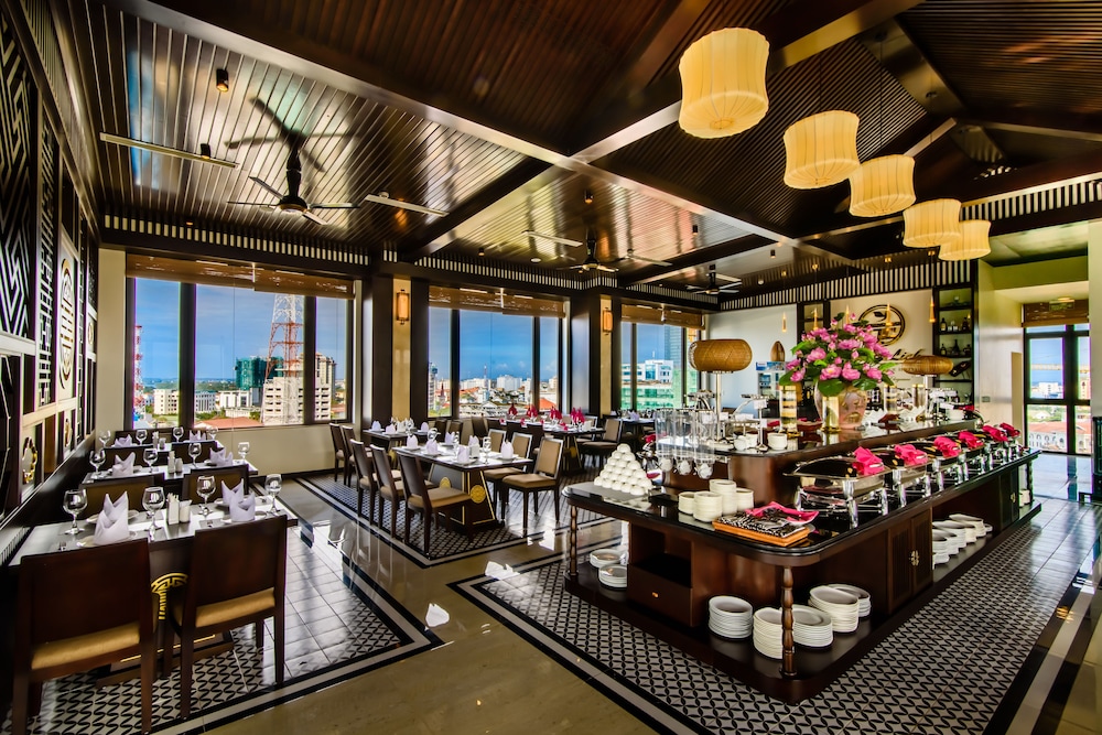 Thanh Lich Royal Boutique Hotel 50/69