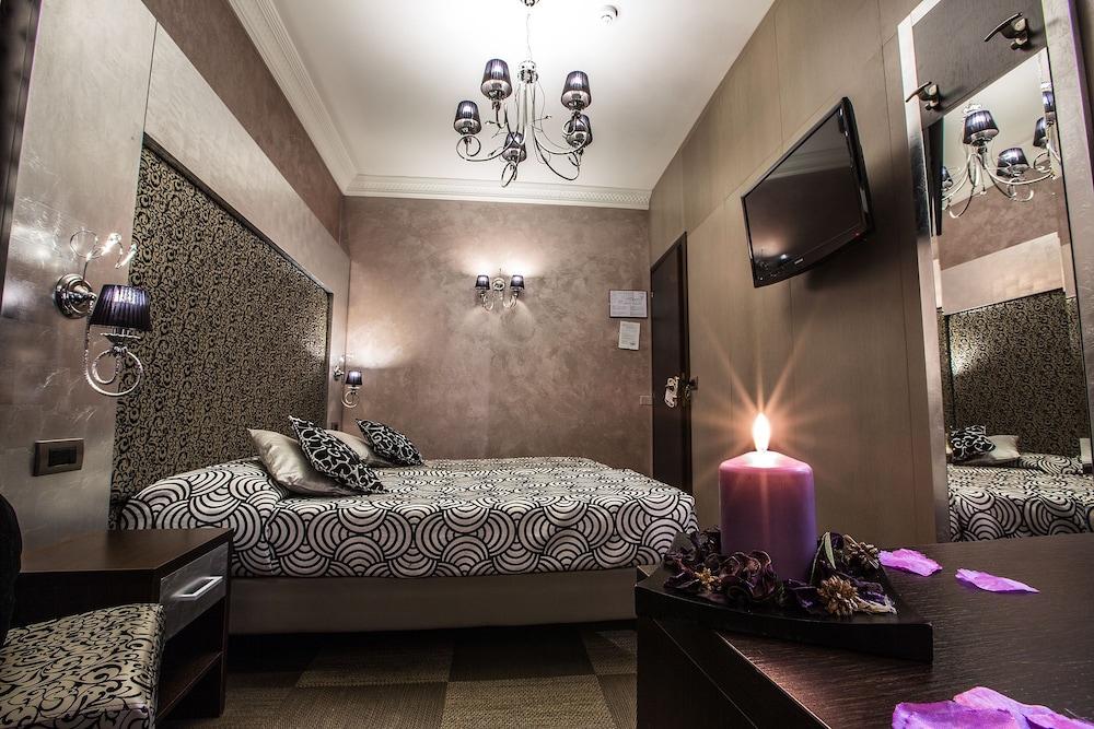 Hotel Romano 38/60