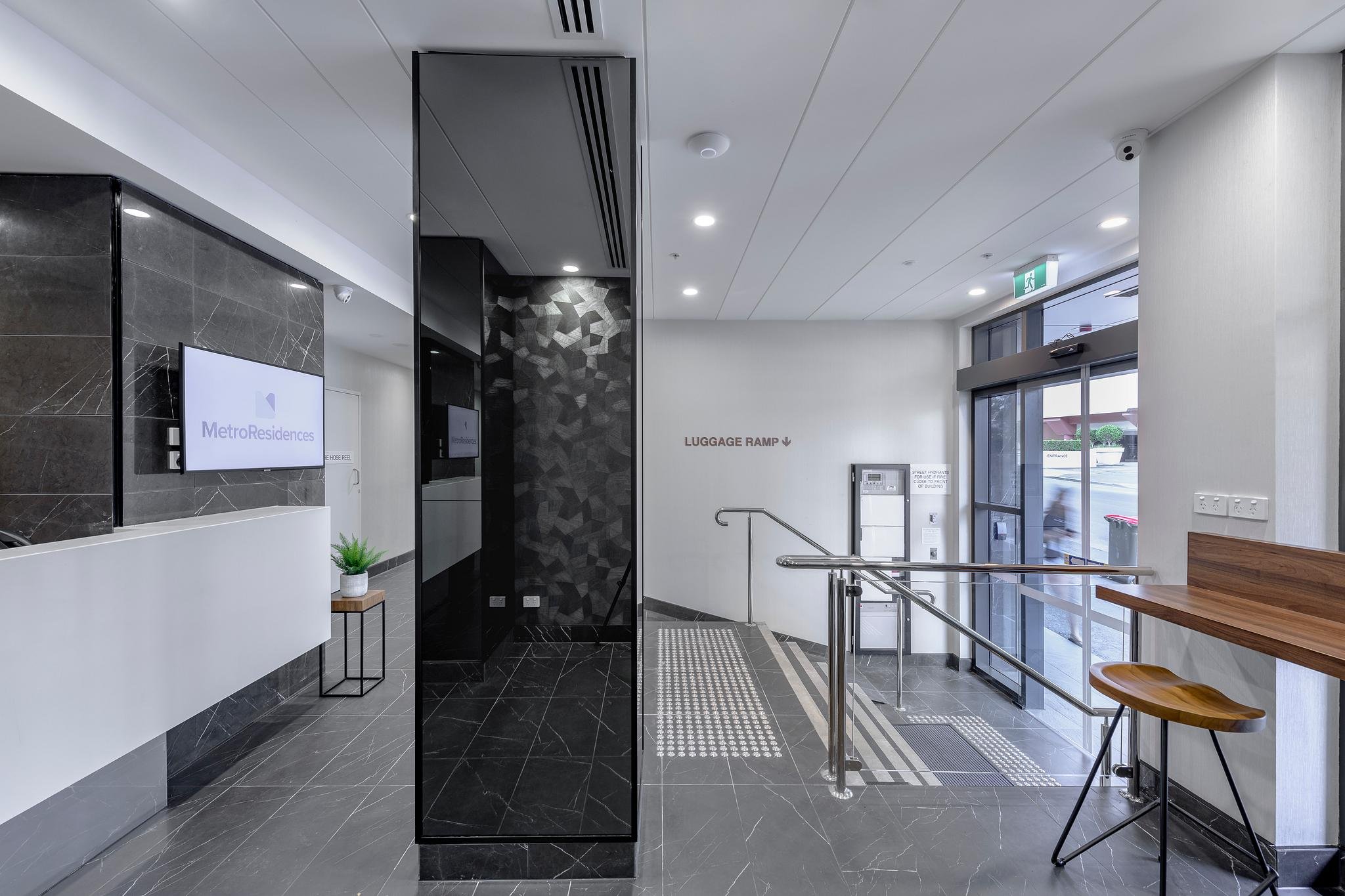 Hotel Kith Darling Harbour 32/34