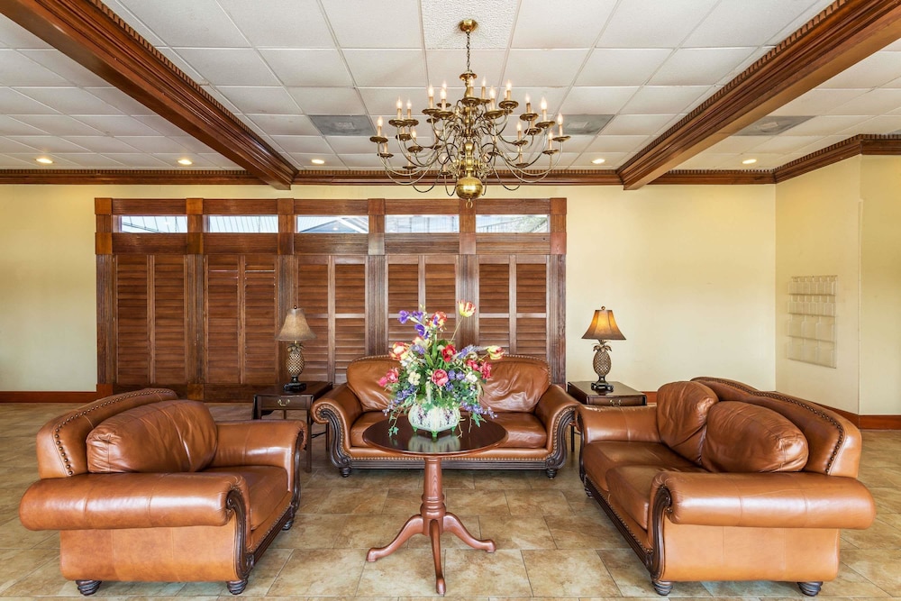 Ramada by Wyndham Houma 11/27