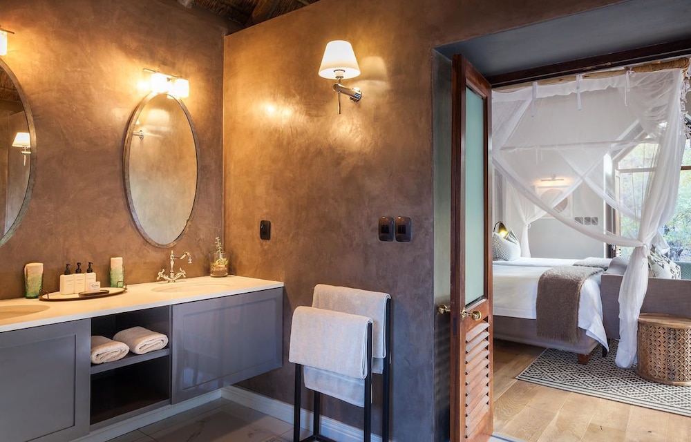 Thornybush Game Lodge 13/62