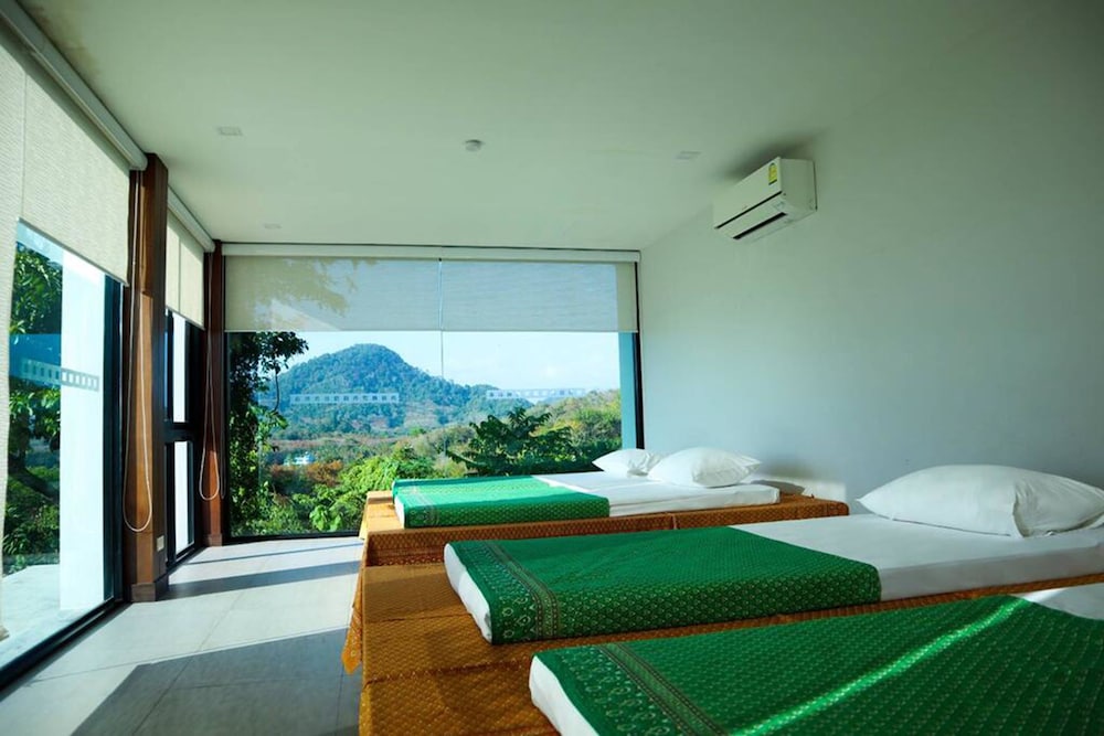 Andakiri Pool Villa 21/57