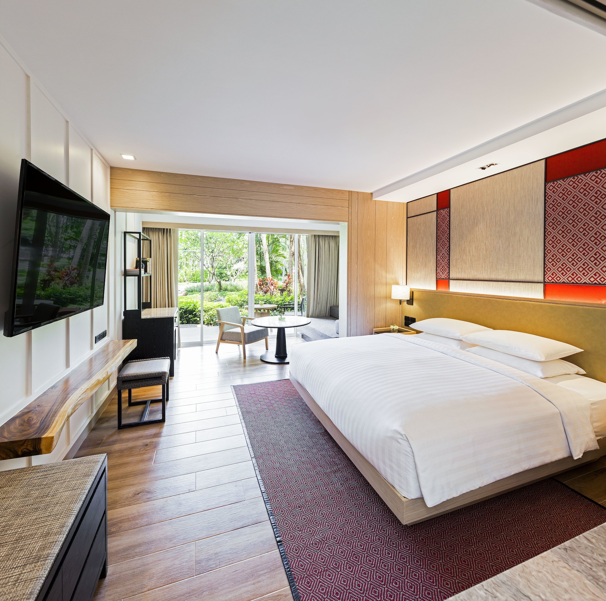 غرفة ديلوكس بسرير كينج مع دخول صالة النادي، Hyatt Regency Hua Hin 2/4
