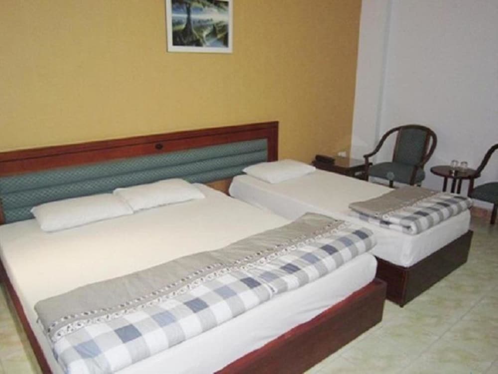 Trung Mai Hotel 12/65