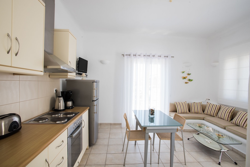 Villa Nireas 43/67