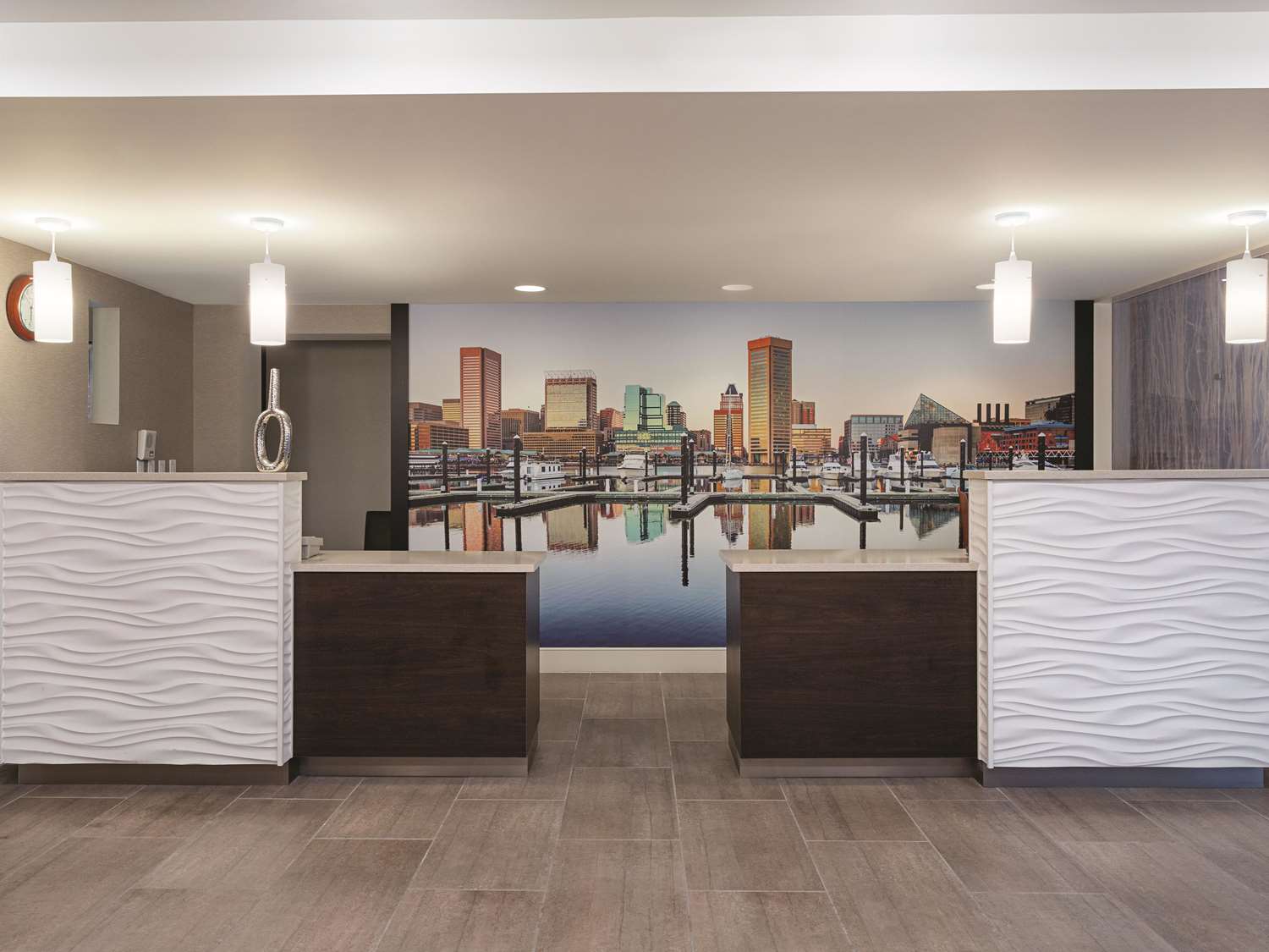 La Quinta Inn & Suites by Wyndham Baltimore N / White Marsh 6/46