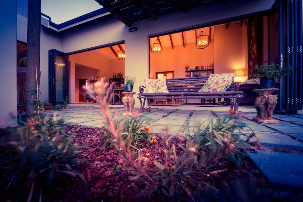 Le Mahi Guest House 24/48