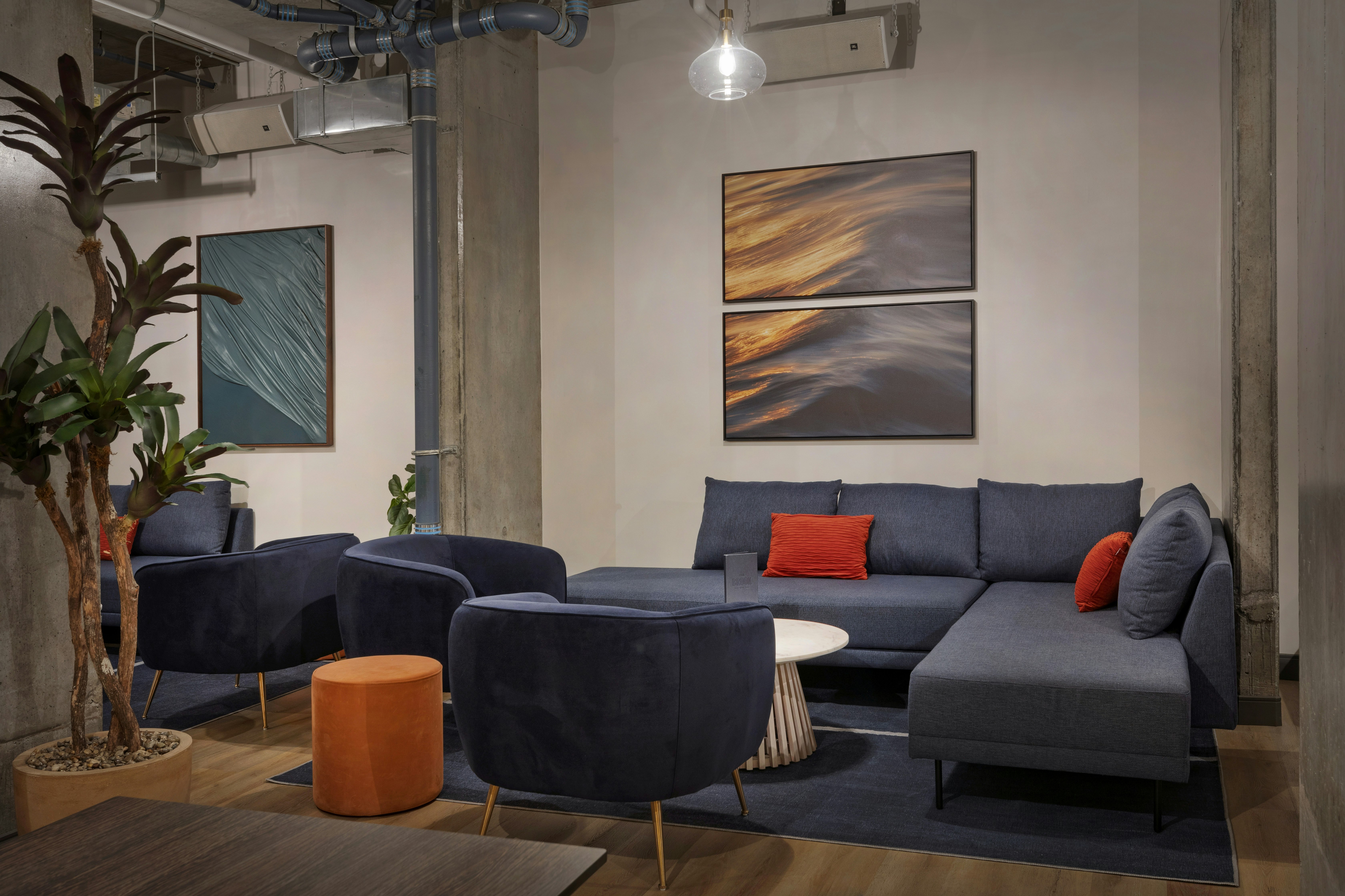 The LOOM Hotel, Tapestry Collection by Hilton 33/68