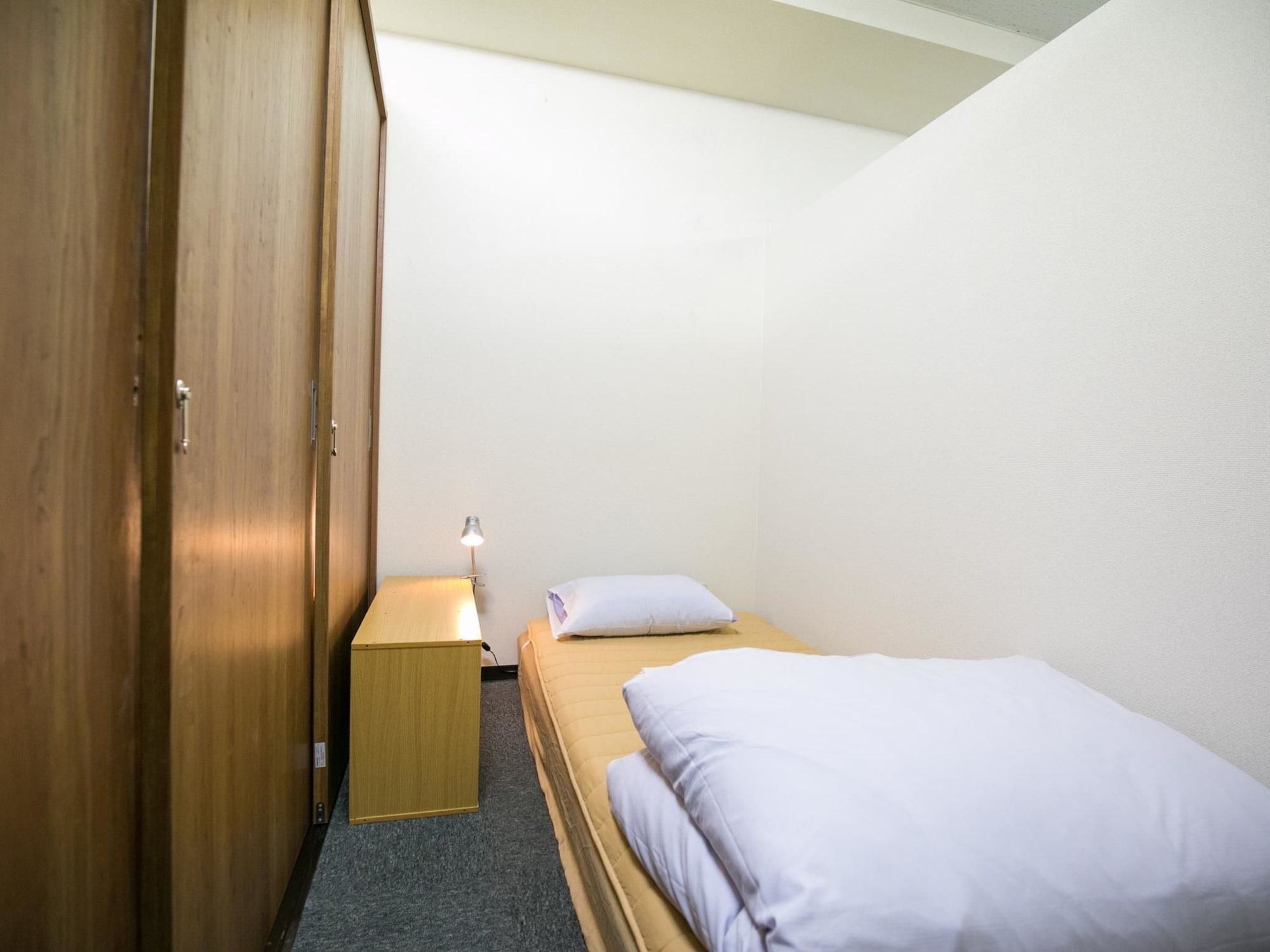 G, Twin Beds، 123Guest House 2/4