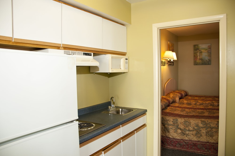 Coliseum Ocean Resort 24/64