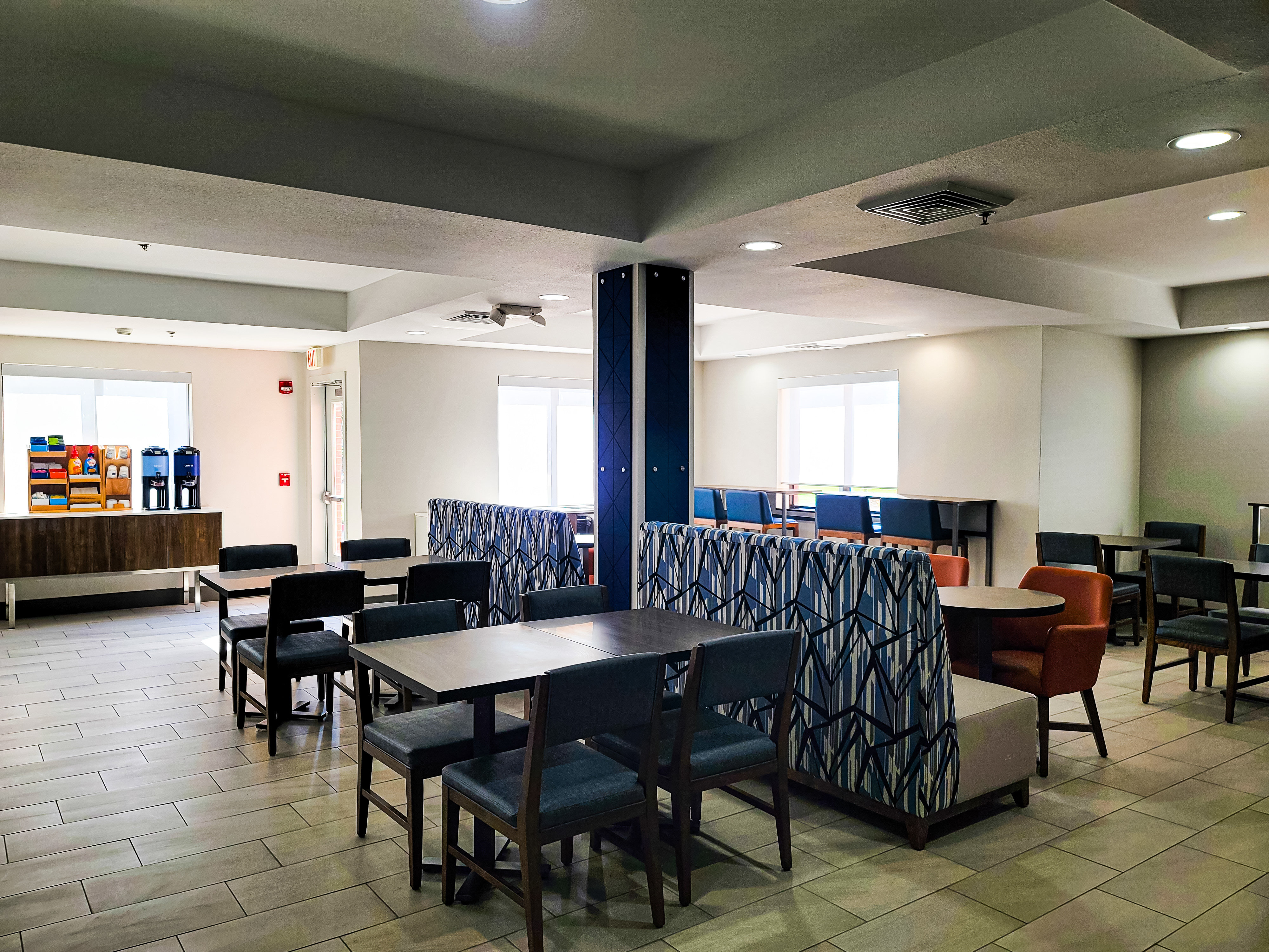 Holiday Inn Express Hotel Suites Enid Hwy 412 24/34