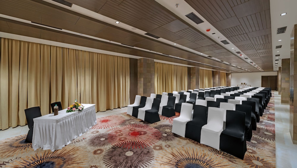Wyndham Ahmedabad 44/50