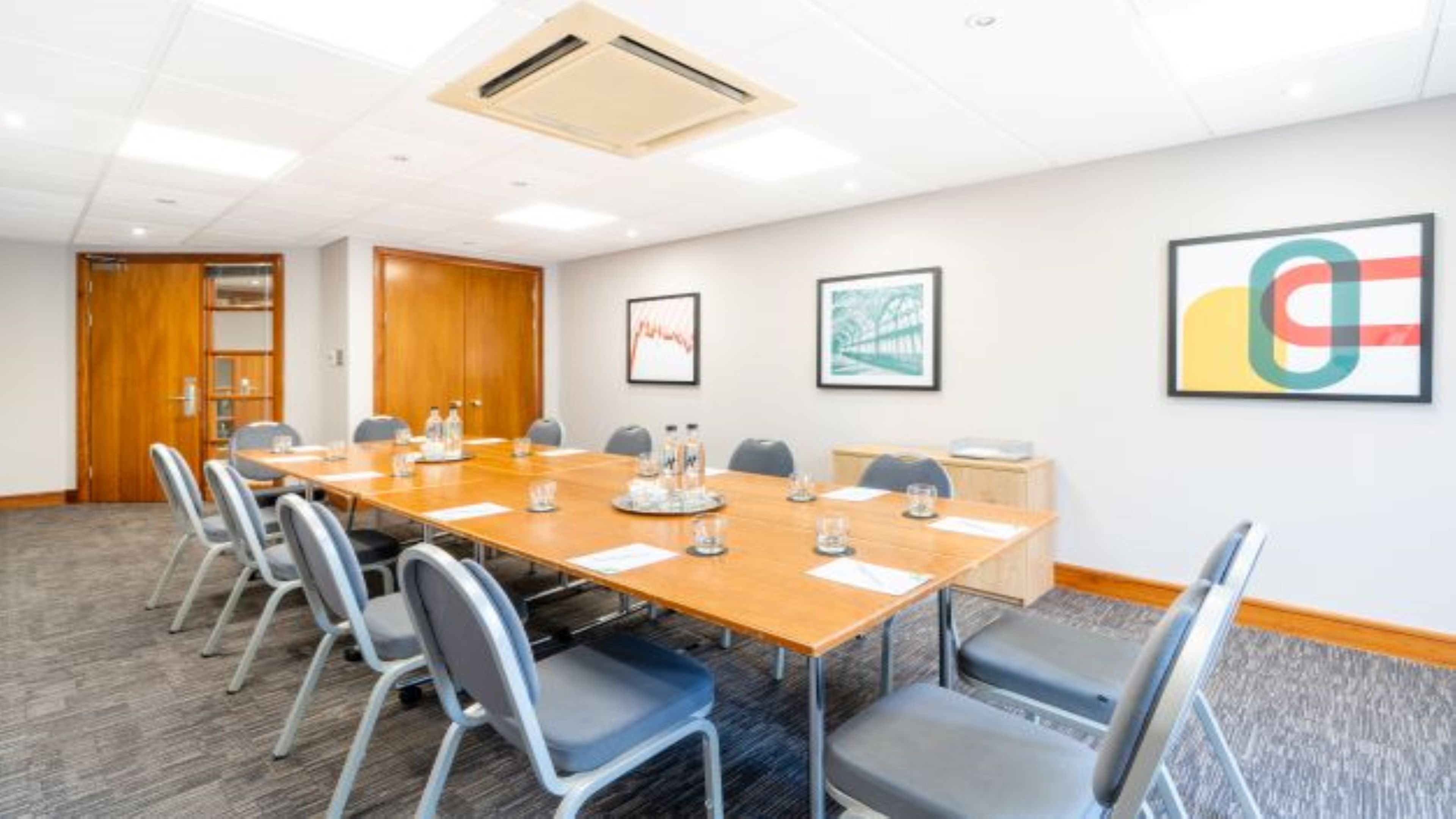Holiday Inn Gloucester Cheltenham 38/49