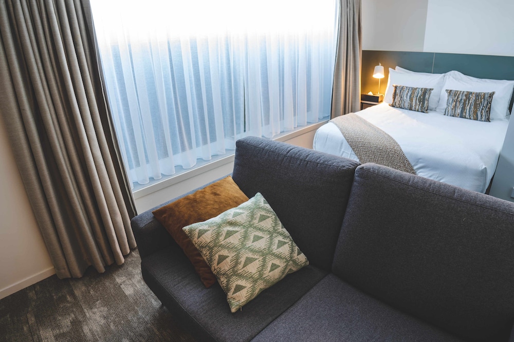 Sojourn Apartment Hotel Riddiford Street Limited 34/54