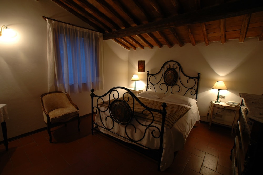 Albergo Il Colombaio 4/24
