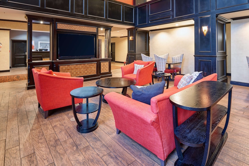 Hampton Inn Suites Waco South 25/39