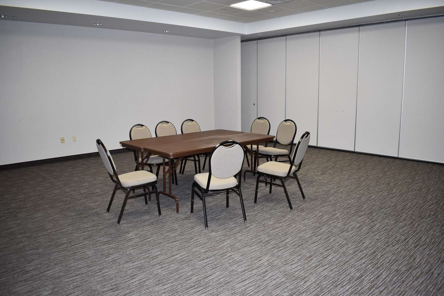 Country Inn and Suites By Radisson, Hagerstown, MD 37/39