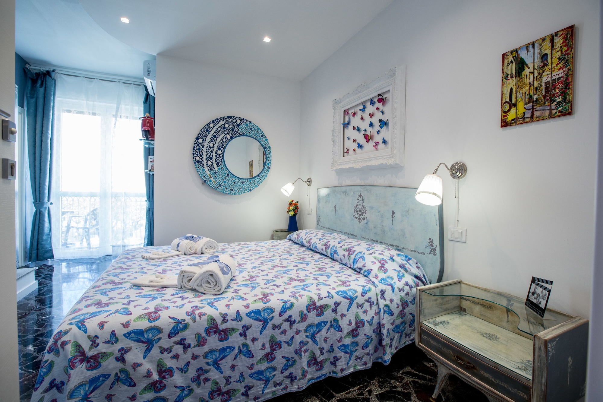 Deluxe, Queen Bed, City View