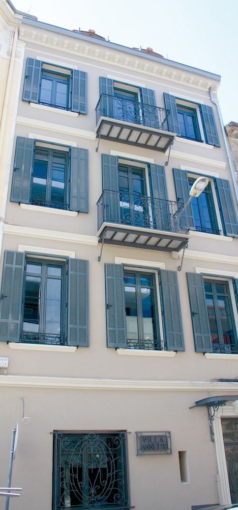 Golden Tulip Cannes de Paris 1/49