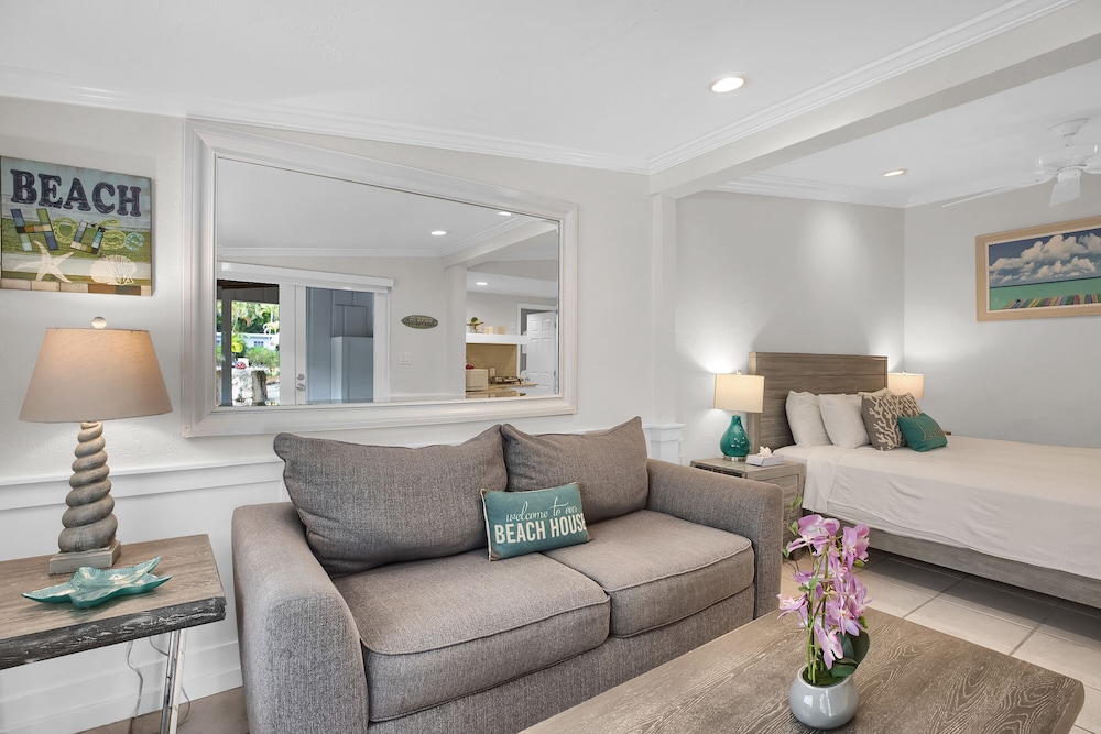 Atlantic Bay Resort 25/50