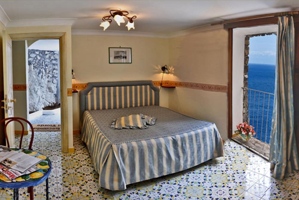 SUPERIOR, DOUBLE BED