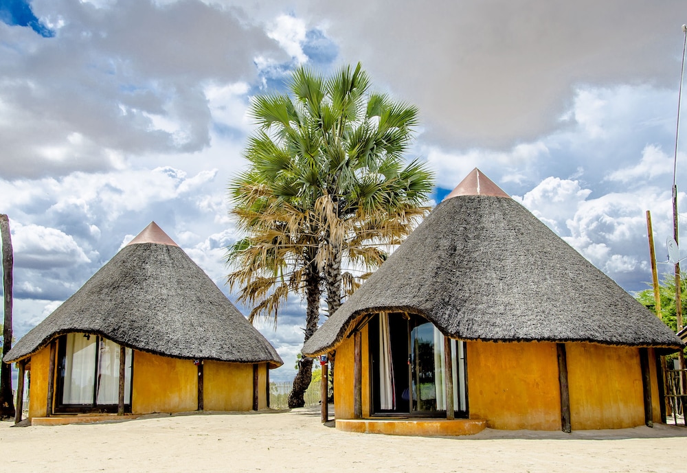 Ongula Village Homestead Lodge 4/50