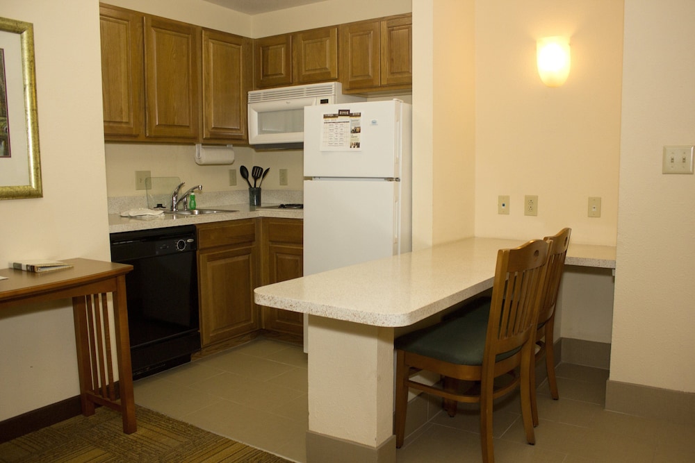 Staybridge Suites Houston Willowbrook 53/67