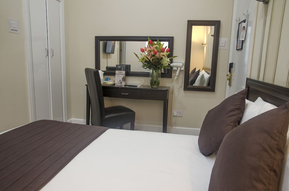 BRIGHTON HOTEL(FORMERLY BEST WESTERN BRIGHTON) 26/45