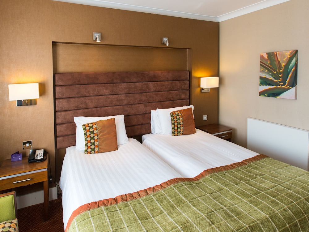 Hampshire Court Hotel & Spa 22/65