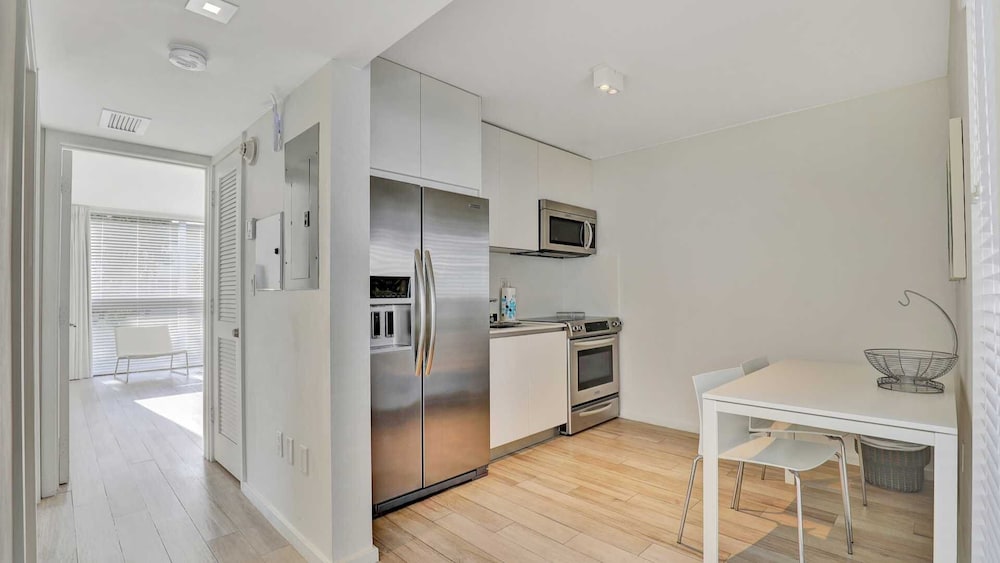 Beach Haus Key Biscayne 50/50