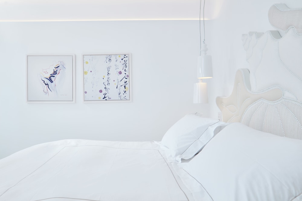 2 Bedrooms, Suite, 2 King Beds, Caldera View، Canaves Oia Sunday Suites 4/10