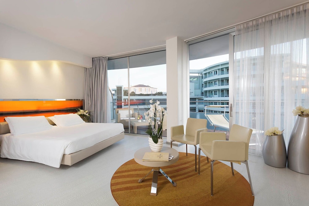 Hotel Waldorf 20/50