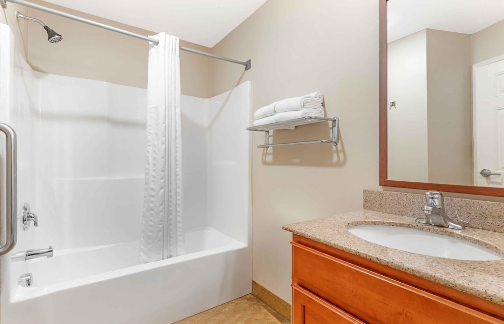 CANDLEWOOD SUITES BARTLESVILLE EAST 57/59