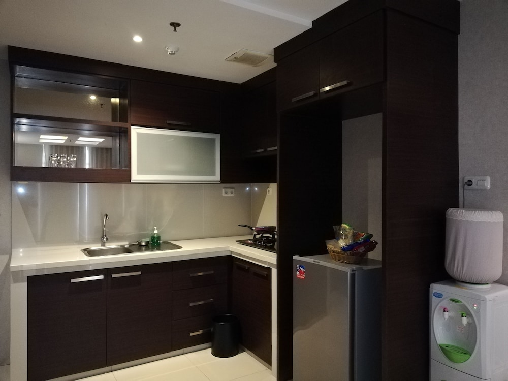 ROYAL SUITE CONDOTEL 25/26
