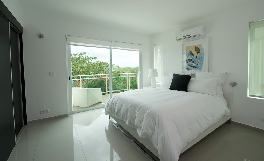 Bungalow, Ocean View