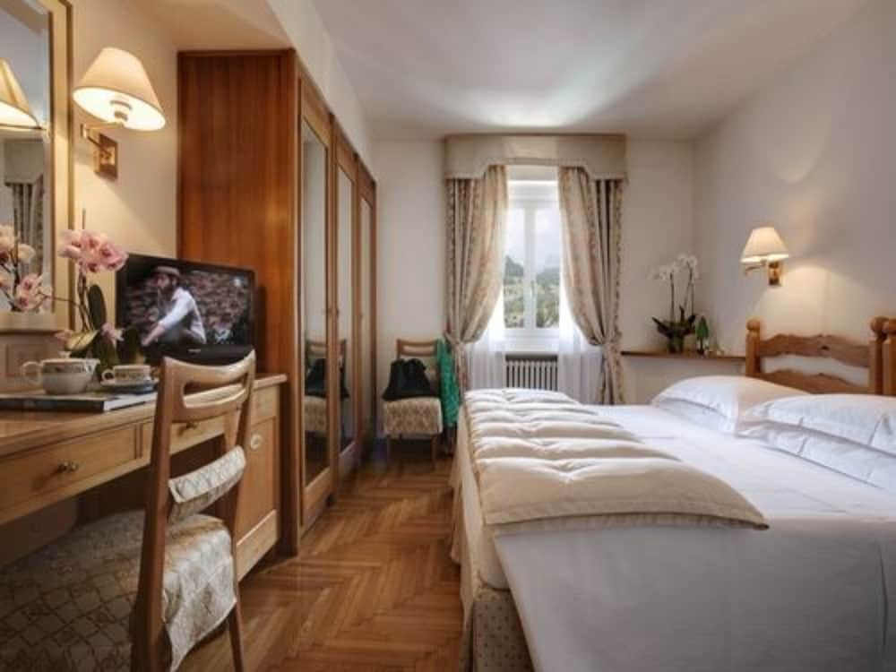 CLASSIC, DOUBLE BED