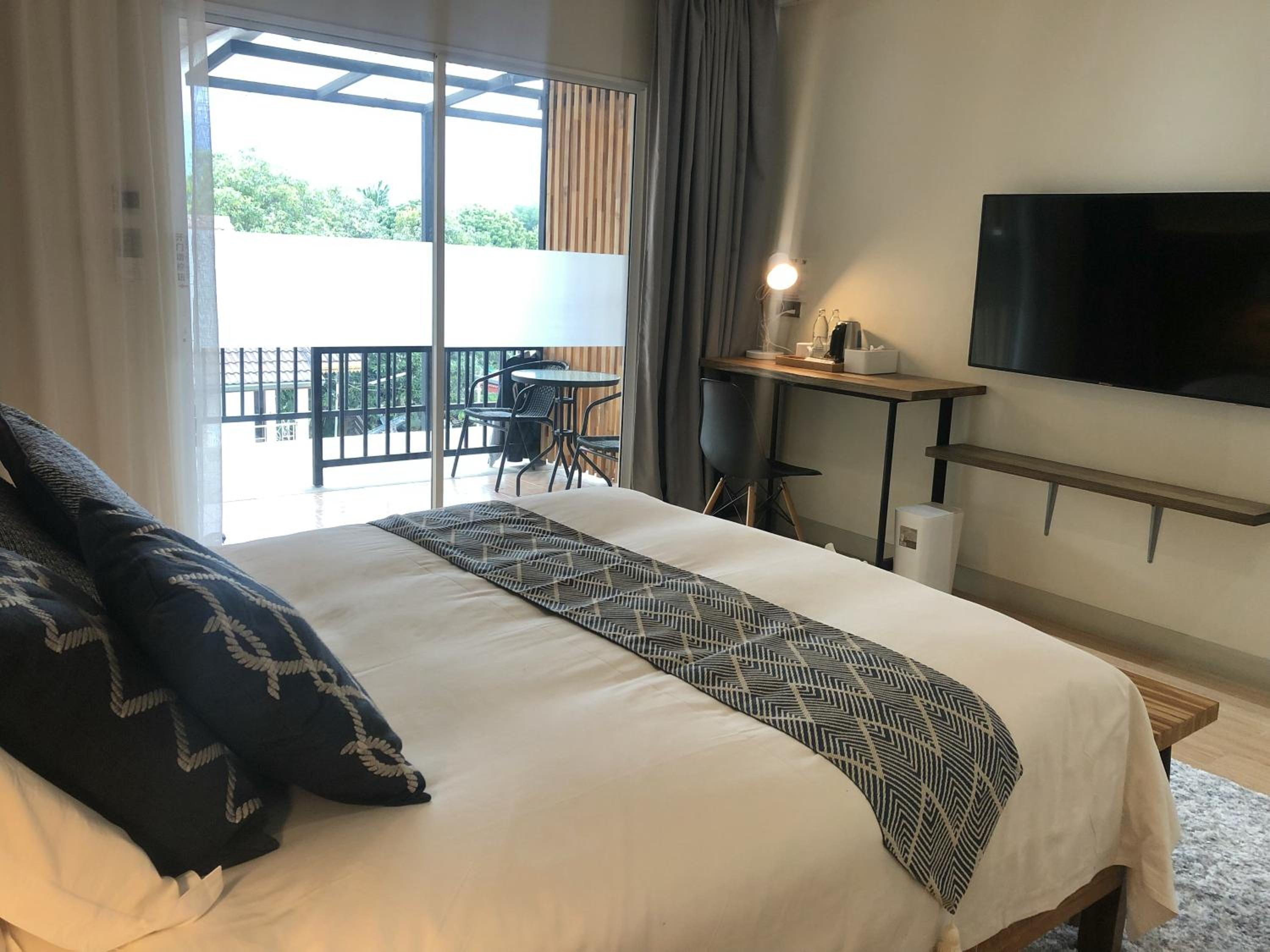 Room, Double Bed, Balcony, Building a