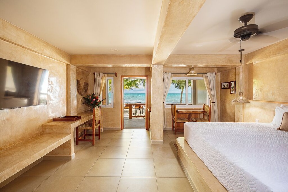 Kalimera Beach Hotel 12/48